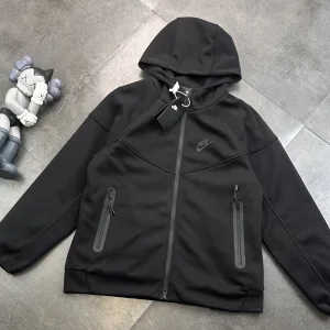 Luxury Designer Nike Coat Ash Multiple Colors Available Autumn