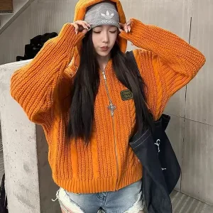AAA High Quality Miu Coat Red Cable Knit Patch