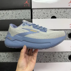 AAA Brooks Running Shoes