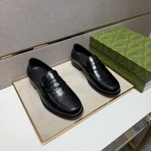 Reps AAA Gucci Leather Shoes Color Cowhide Patch