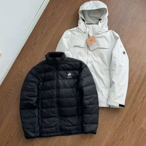 Luxury Mammut Windbreaker Black Duck Down Light Outdoor Sophistication
