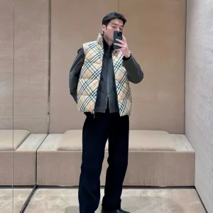 Reps High Quality Burberry Shirts Ash Feather Duck Feathers Down Urban Chic Street Style Sophistication Autumn Winter And Side Pockets