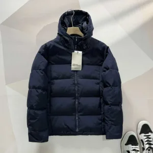 Luxury Jack Wolfskin Down Jacket Red Polyester Fiber Urban Outdoor