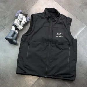 High Quality Archaeopteryx Vest Red Cotton Polyester Fiber Fleece Soft And Elastic Quick-Drying Side Pockets Zippered Pocket