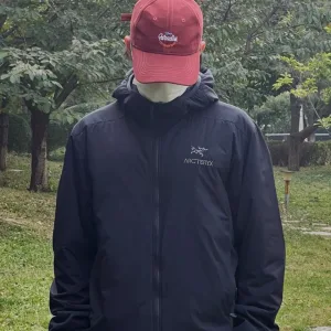 Reps Archaeopteryx Outerwear Red Polyester Nylon Spandex Fleece Woven Fabric Rock Climbing Slim Fit Patch Zippered Pocket