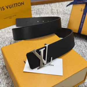 Luxury Louis Vuitton Belt