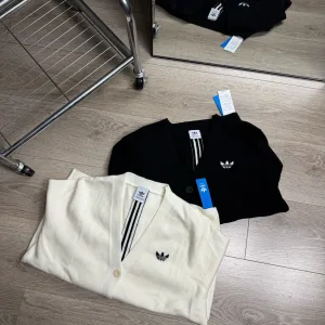 High Quality Super Clone Adidas Coat Black Chenil Jacquard Simple And Elegant Retro Preppy Style Winter