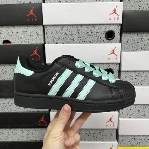 Designer Adidas Sneakers