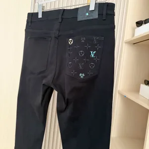 Reps AAA Louis Vuitton Jeans Red Denim Slim Fit Embroidery