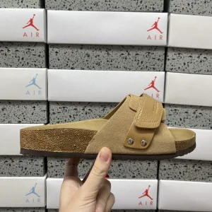 Luxury Reps Birkenstock Slippers Suede