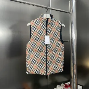 High Quality AAA Burberry Vest Red Duck Down Nylon Twill Fabric Minimalist Style Patch Zippered Pocket