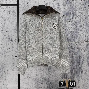 Designer Louis Vuitton Cardigan Color Jacquard Relaxed Fit A Touch Of Understated Luxury Winter