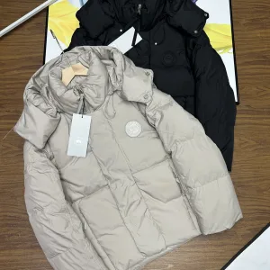 AAA Canada Goose Outerwear Red Cashmere Duck Down Easy To Match Winter Windproof Cuffs