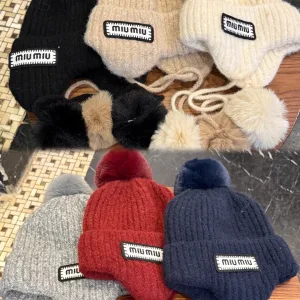 AAA Miu Beanie Wool