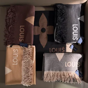 Reps Louis Vuitton Overcoat Red Cashmere Down Jacquard Sophistication Autumn Winter And