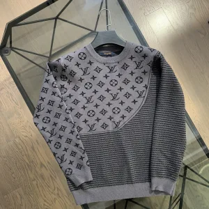 Super Clone High Quality Louis Vuitton Long-Sleeved Sweater Color Wool Jacquard Simple And Elegant Autumn Winter