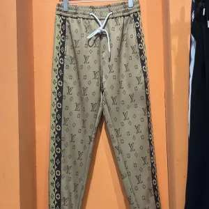 Aaa Louis Vuitton Trousers